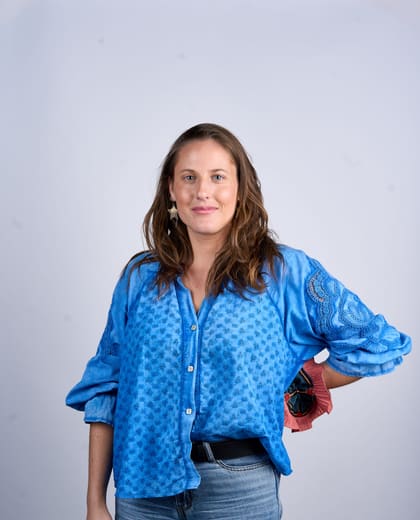 Isadora Ruiz, Directora Comercial